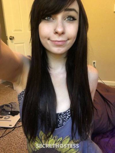 29 year old Escort in Winnipeg Naughty donna is a dick lover I’m always horny