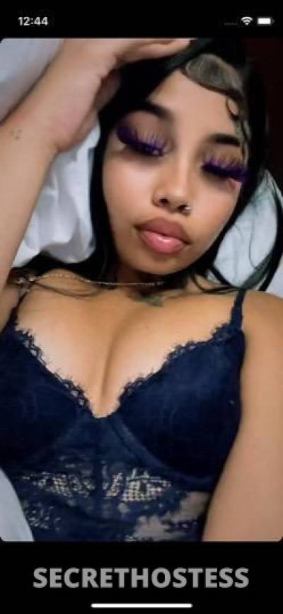 Doll🎀💜 19Yrs Old Escort Palm Springs CA Image - 0