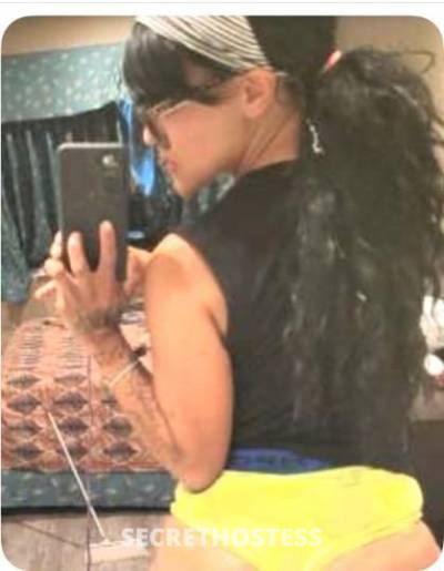 26 year old Latino Escort in Inland Empire CA Lovely latina girl available for cardates