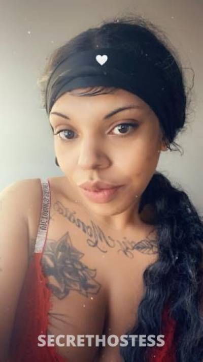 25 year old Escort in Chicago IL 100 qv spc come bust on my face daddy