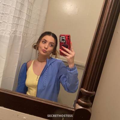 23 year old Escort in Iowa City IA I’m Available For Premium Hookups ONLY!! HMU Let’s get 