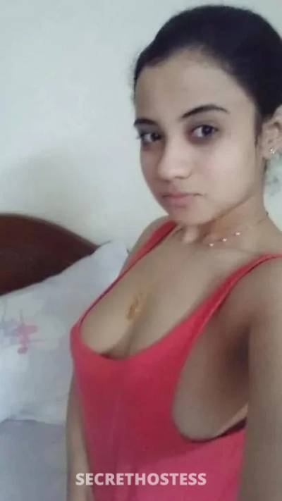 24 year old Indian Escort in Paradise Adelaide Pretty Indian Girl TOP Class Service Nice Body Best NAT GFE 