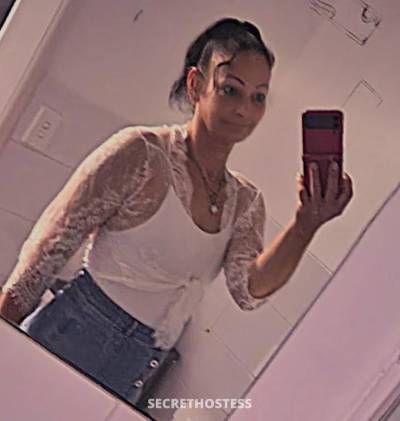 40 year old Australian Escort in Browns Plains Brisbane Horney as and loves to fuck who can satisfy this kitty