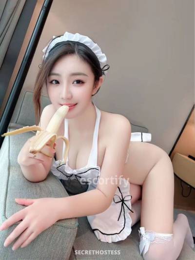 22 Year Old Asian Escort Hamilton Dark Hair Brown eyes - Image 1