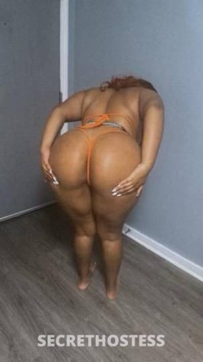 25 year old Escort in New Haven CT Thick &amp; Pretty Girl Available for incall/outcall ! 