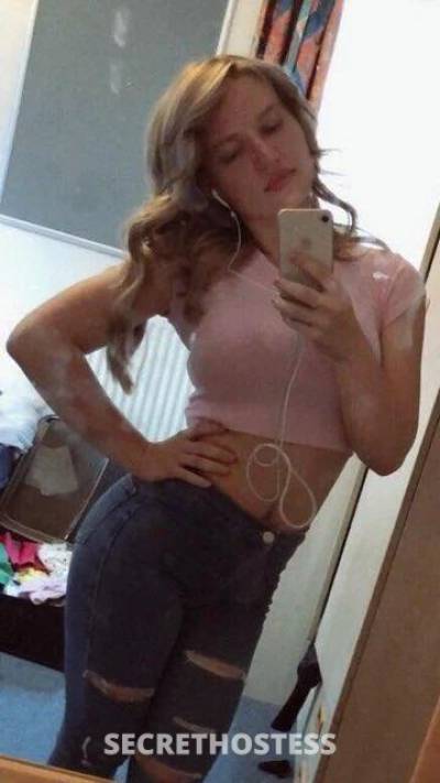 25 year old Escort in Allenstown Rockhampton Young, single, experimental girl seeking a good time