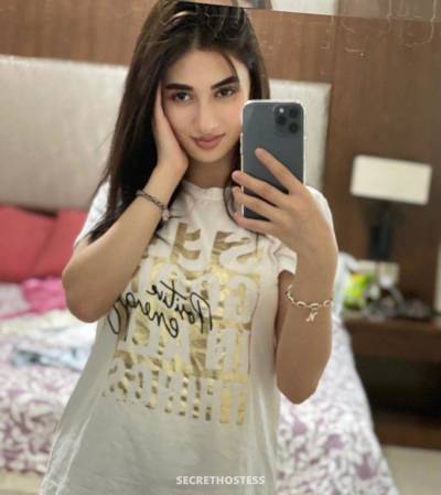 18Yrs Old Escort 172CM Tall Dubai Image - 1