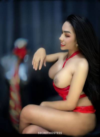 20 Year Old Asian Escort Makati City Black Hair Black eyes - Image 2