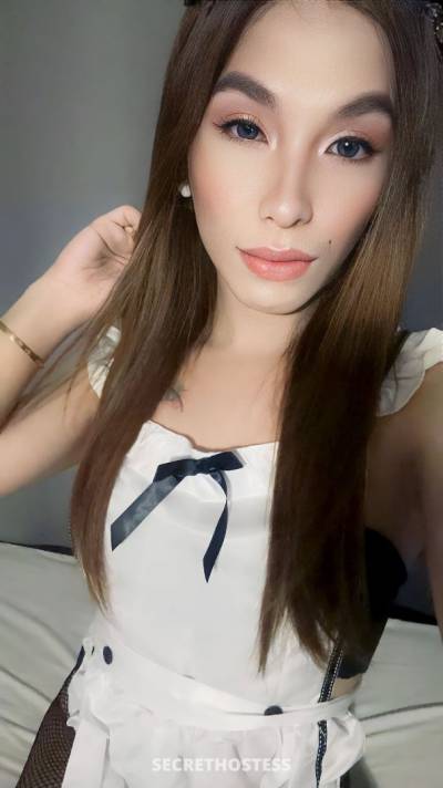 23 Year Old Asian Escort Taipei Blonde Brown eyes - Image 1