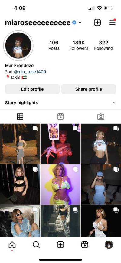 25 year old Asian Escort in Manila Santa Baby for VIP's Last Night., Transsexual escort