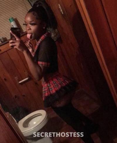 25 year old Mexican Escort in Memphis TN Skinny With Plenty Funsize sexy petite and always wet 