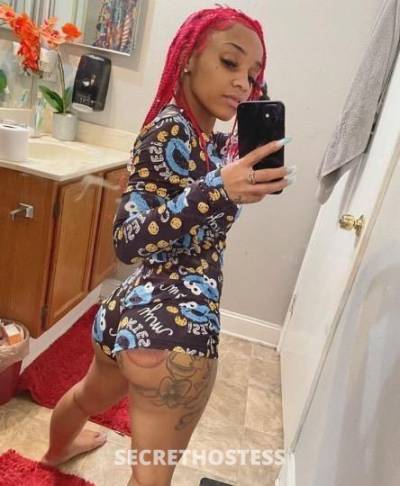 26 year old Escort in Memphis TN Very Petite ebony Treat