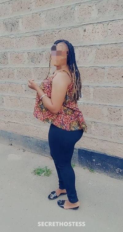 Kemmy, escort in Nairobi