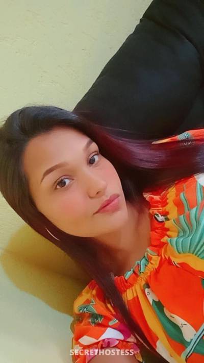 28 year old Escort in Edmonton Mia, escort