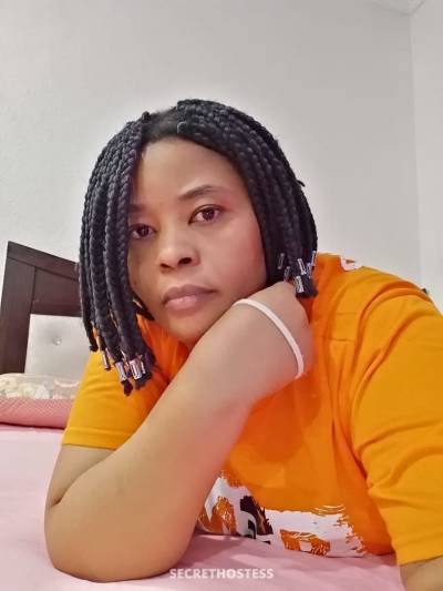 28 year old South African Escort in Jeddah Max, escort