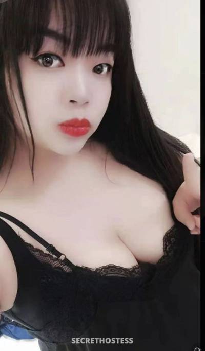 21 year old Asian Escort in Jeddah Plug, escort