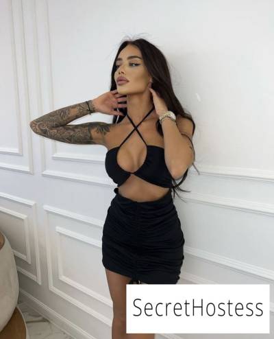 24 Year Old European Escort San Giljan Black Hair Brown eyes - Image 6