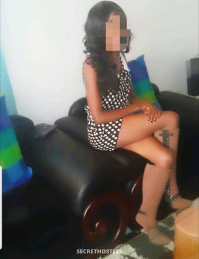 23 Year Old African Escort Nairobi Blonde Hazel eyes - Image 3