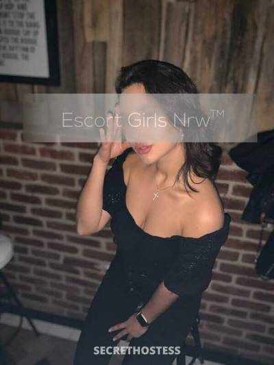 20 Year Old German Escort Düsseldorf Brunette - Image 2