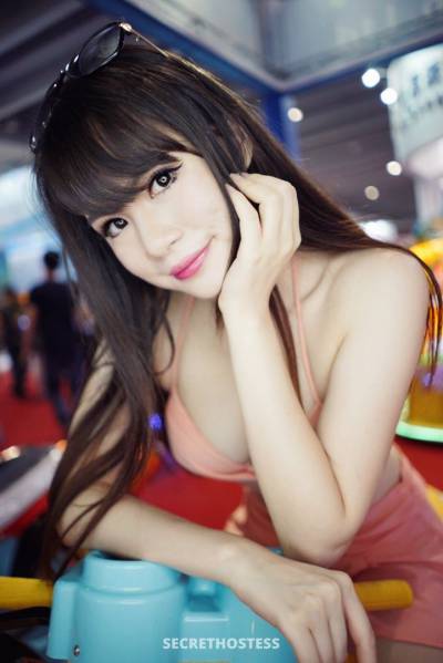 22 year old Asian Escort in Al Manama Pony, escort