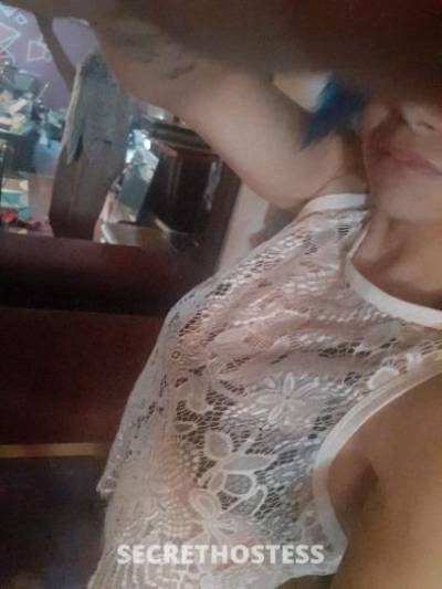 28 year old Escort in Edmonton Happy new year babes-- let me show you the fun side of 