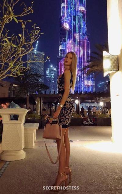 18Yrs Old Escort 170CM Tall Dubai Image - 1