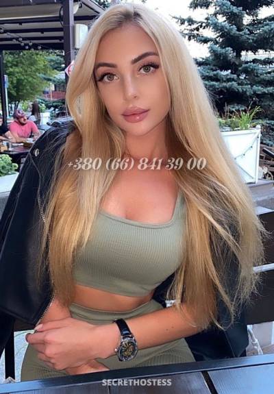 20Yrs Old Escort 170CM Tall Dubai Image - 0