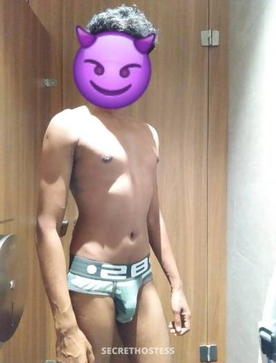 Ahamed Alcapone, Male escort in Colombo