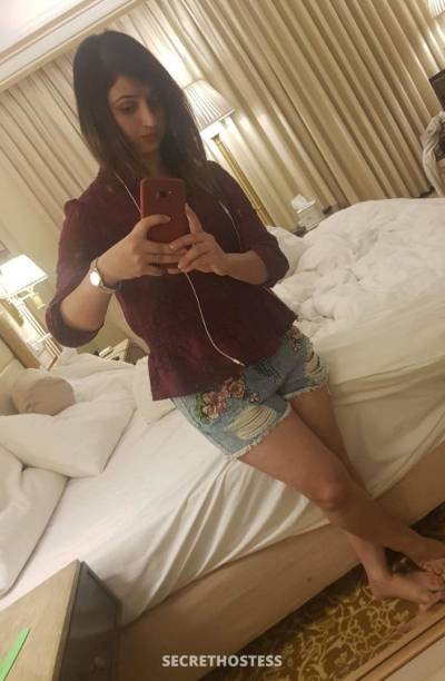 22Yrs Old Escort 156CM Tall Dubai Image - 1