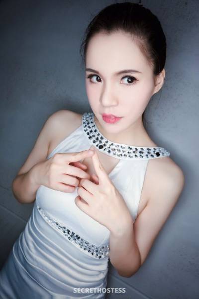 22 Year Old Asian Escort Abu Dhabi - Image 1