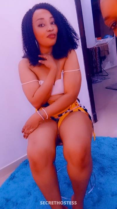 22 year old Escort in Jeddah Leilah, escort