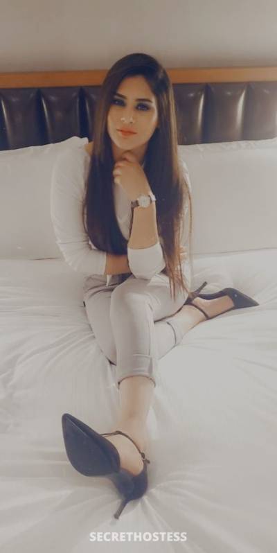 22 year old Indian Escort in Dubai Suhani Indian Model, escort