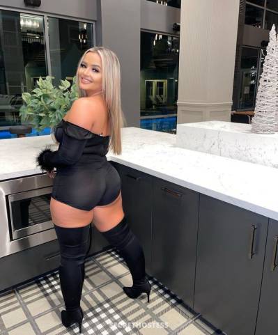 Mae, escort in Durban