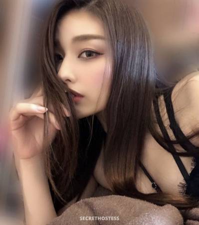 Ashley, escort in Osaka