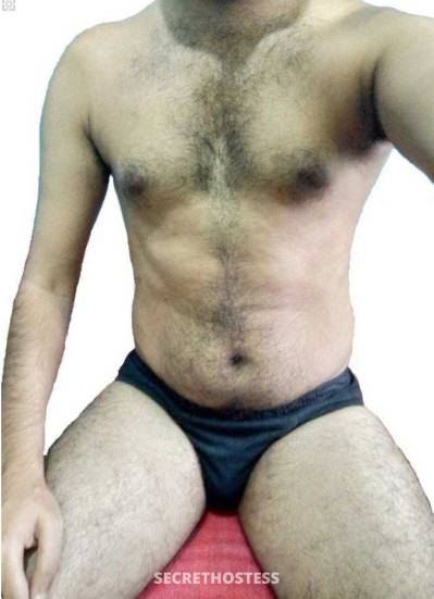 Cade69, Male companion in Kandy