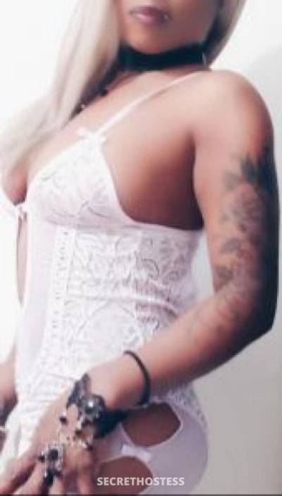 29 Year Old Haitian Escort Ottawa Blonde - Image 4