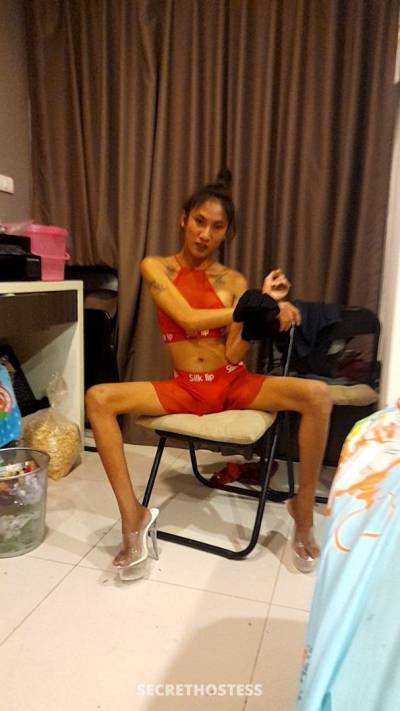 Som, Transsexual escort in Pattaya