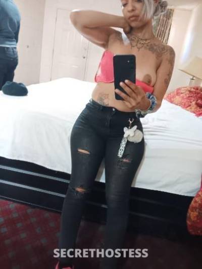 32 year old Filipino Escort in Memphis TN SEXXII REDD READY N WILLING SPENPW FLIPINO REDD WEEKEND QV 
