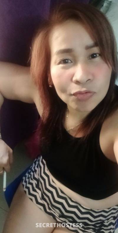 39 year old Asian Escort in Al Manama Aree, masseuse