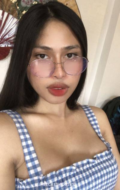 Angelina Fox, Transsexual escort in Manila