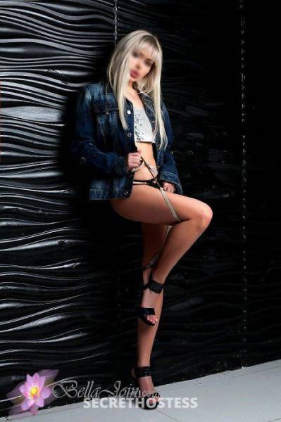 25 year old Escort in Abu Dhabi Bella. Sexy Video Call, adult performer