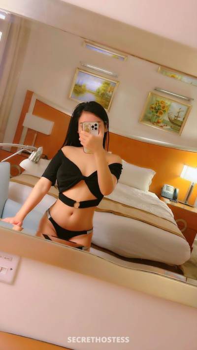 Cherry 20Yrs Old Escort 168CM Tall Dubai Image - 5