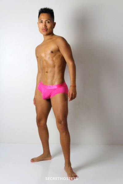 Kennie Peachcolombian, Male escort in London