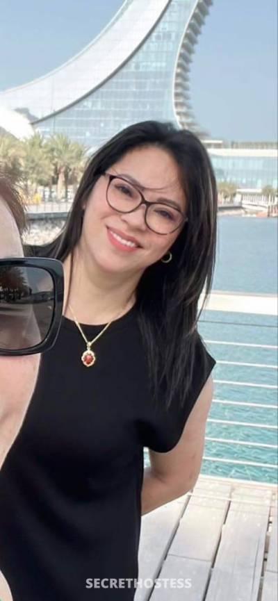 Lucy, masseuse 0 year old Escort in Al Manama