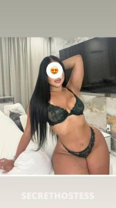 25 year old Escort in Treasure Coast FL Slim thick brunette