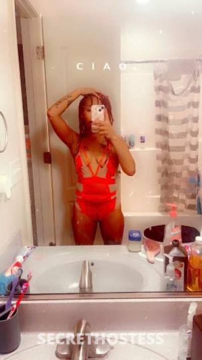 sexy yellow bone sweet and petite in Jonesboro AR