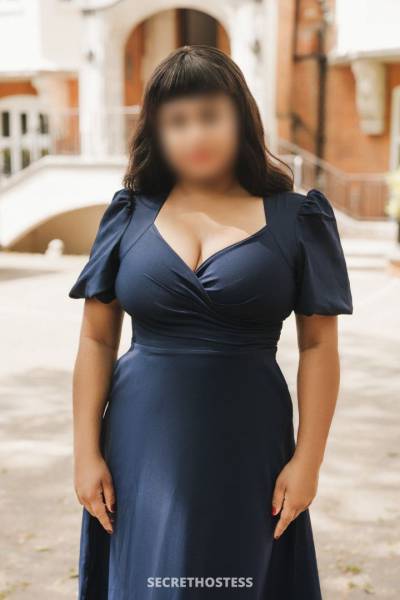 Tulsi Escort Edinburgh Image - 5