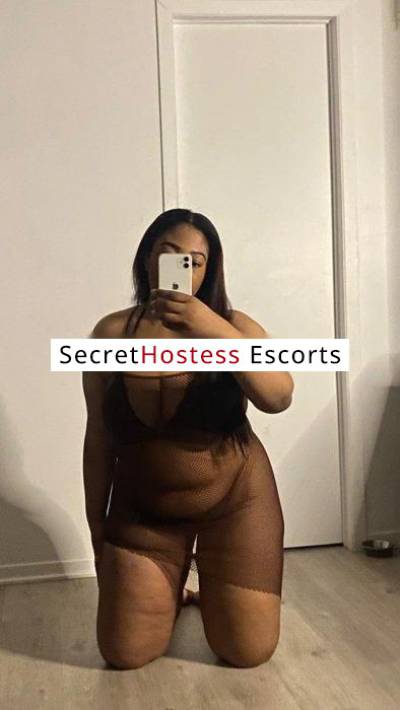 22 Year Old Canadian Escort Montreal - Image 7