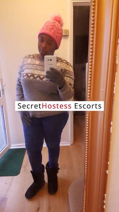 30Yrs Old Escort 68KG 131CM Tall Oxford Image - 0