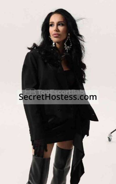 24 Year Old Polish Escort Dubai Black Hair Green eyes - Image 4